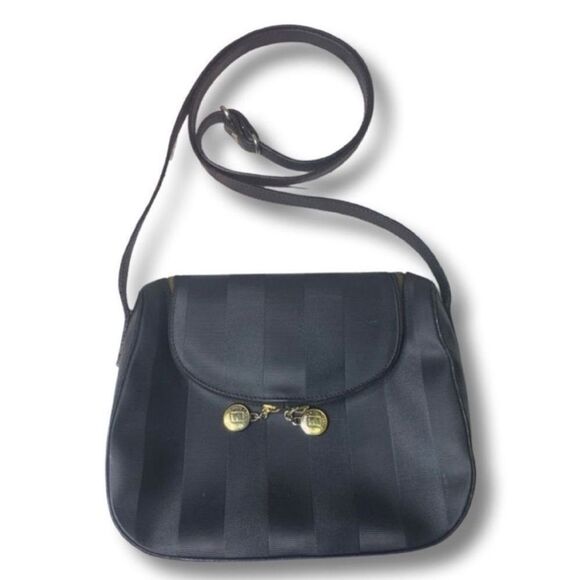 Fendi Black Shoulder Bag - Picture 2 of 16
